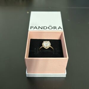 Pandora Sparkling Teardrop Halo Ring Size 4.5